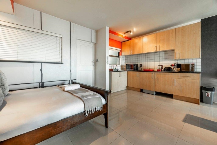 0 Bedroom Property for Sale in Sea Point Western Cape